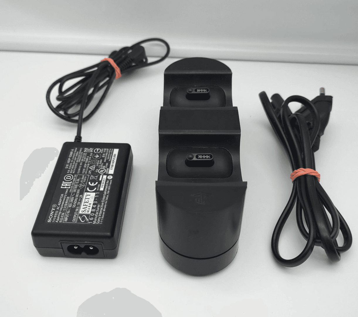 DualShock 4 Charging Station (Ladestation)